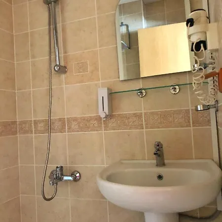 Armoni Отель